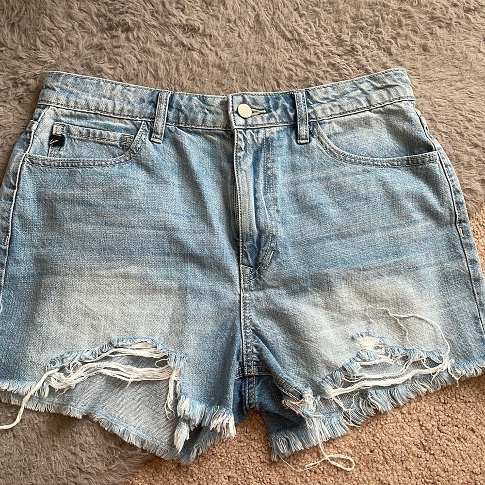 Kancan size 11 mom shorts